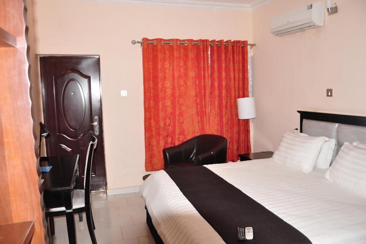 Grand Bank Link Hotel Otta Εξωτερικό φωτογραφία